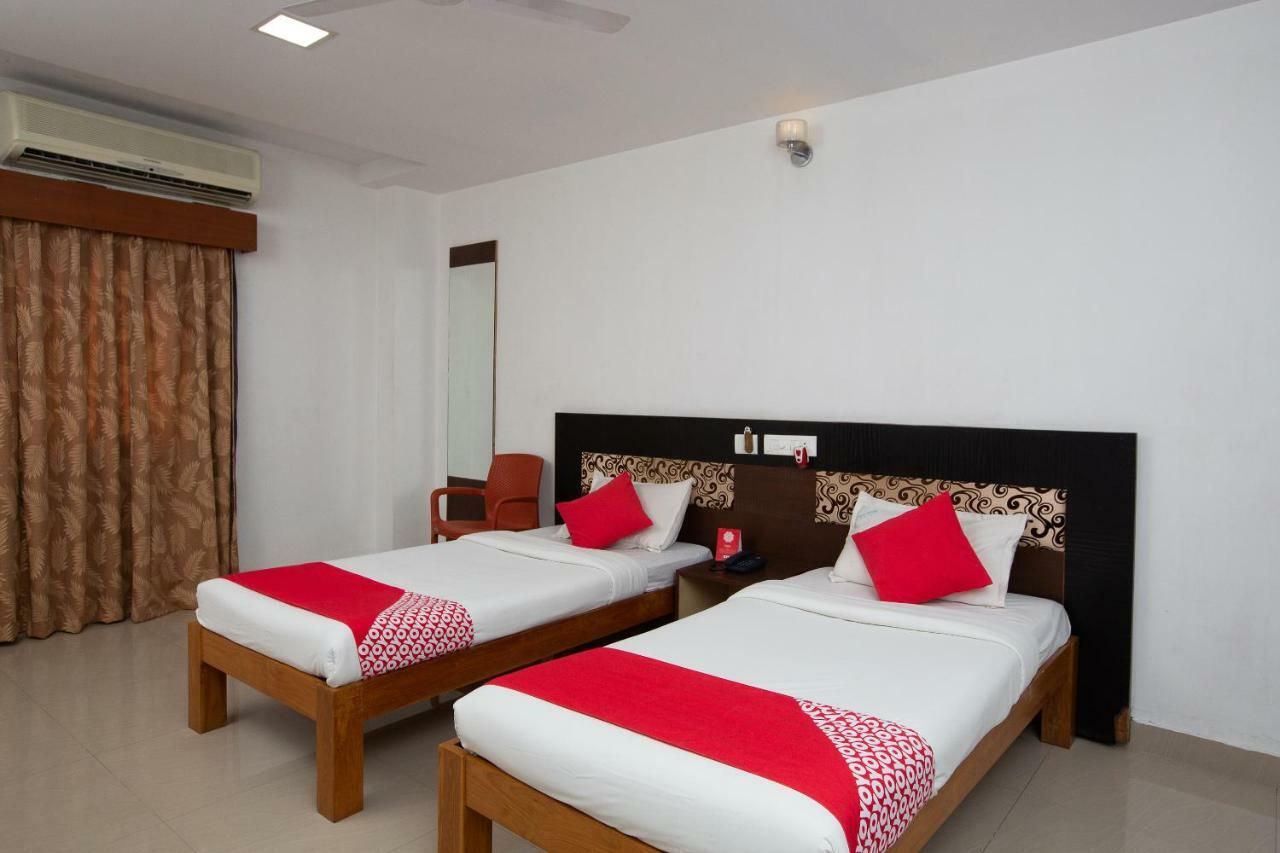 Hotel Oyo 26947 The Lavish